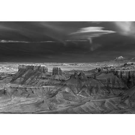 Nacreous over Badlands