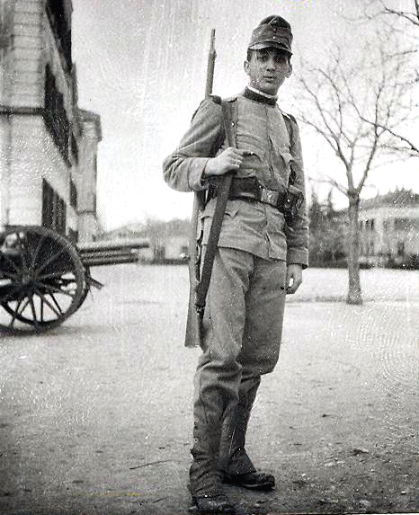 Andre Kertesz, Soldier