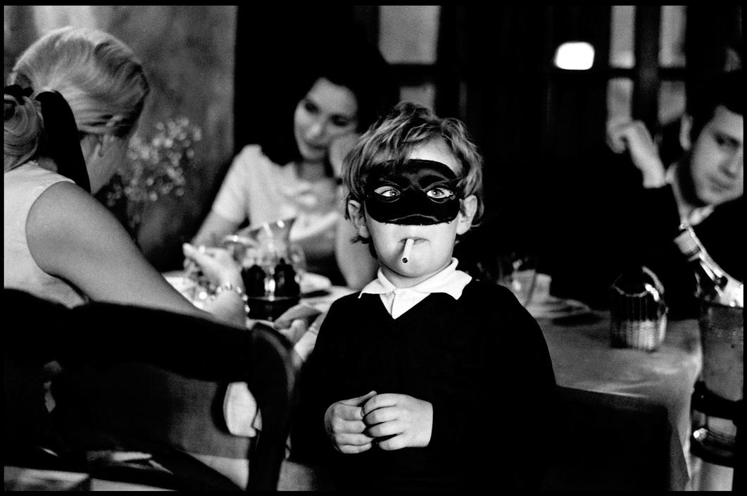 Elliott Erwitt - Honfleur, France, 1968